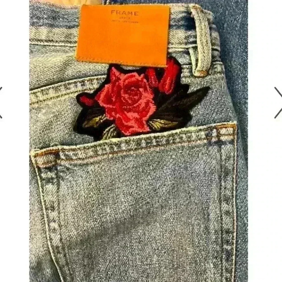 Frame Denim Le Original Rose Floral Patch
Distressed Hi Rise Pants Size 26 - Picture 2 of 8